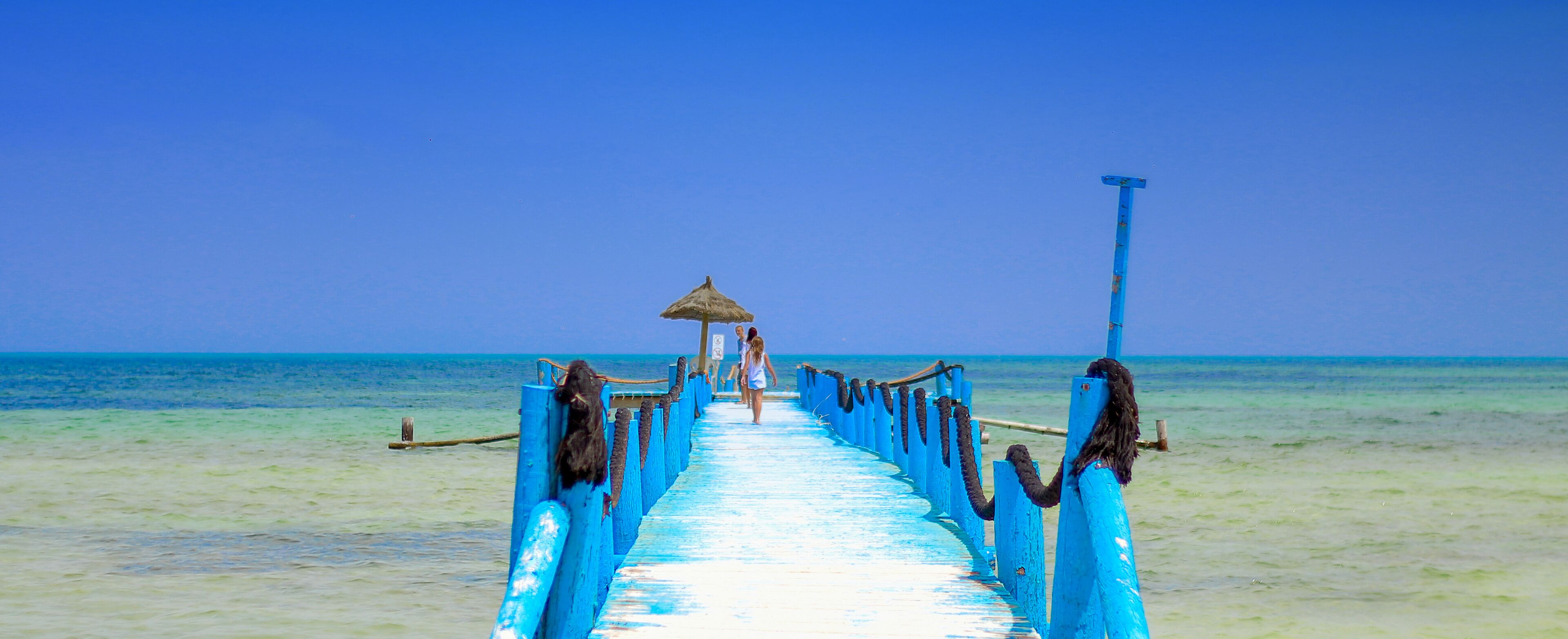 Private beach, sun-loungers, beach umbrellas, beach towels