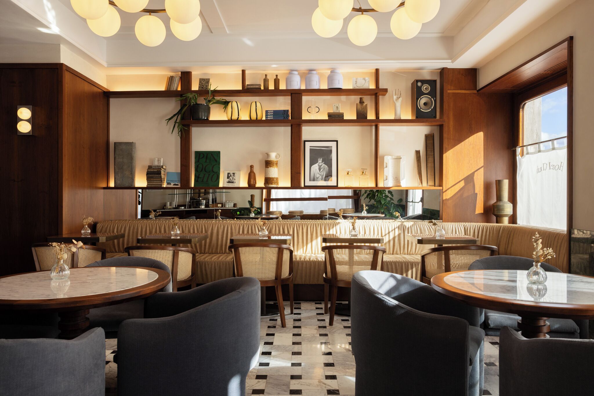 Daily buffet breakfast (EUR 15 per person)