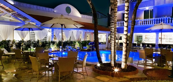 Outdoor pool - Hotel Villa Mayor Charme - Fortaleza (Fortaleza)