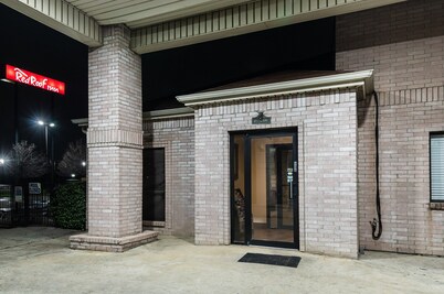 Red Roof Inn Fort Worth – Saginaw
