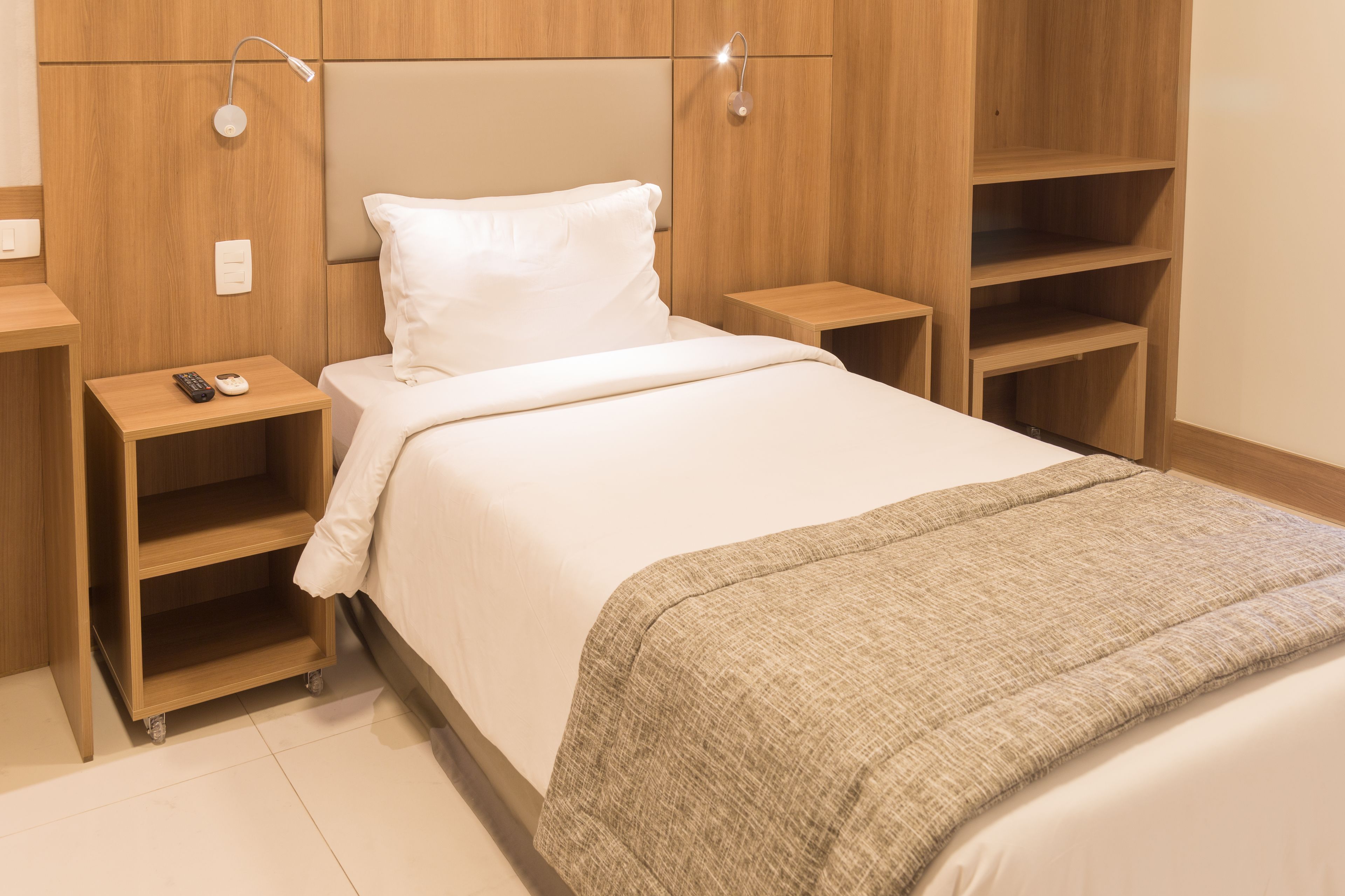 Quarto duplo standard | Frigobar, cofres nos quartos, cortinas blackout, Wi-Fi de cortesia