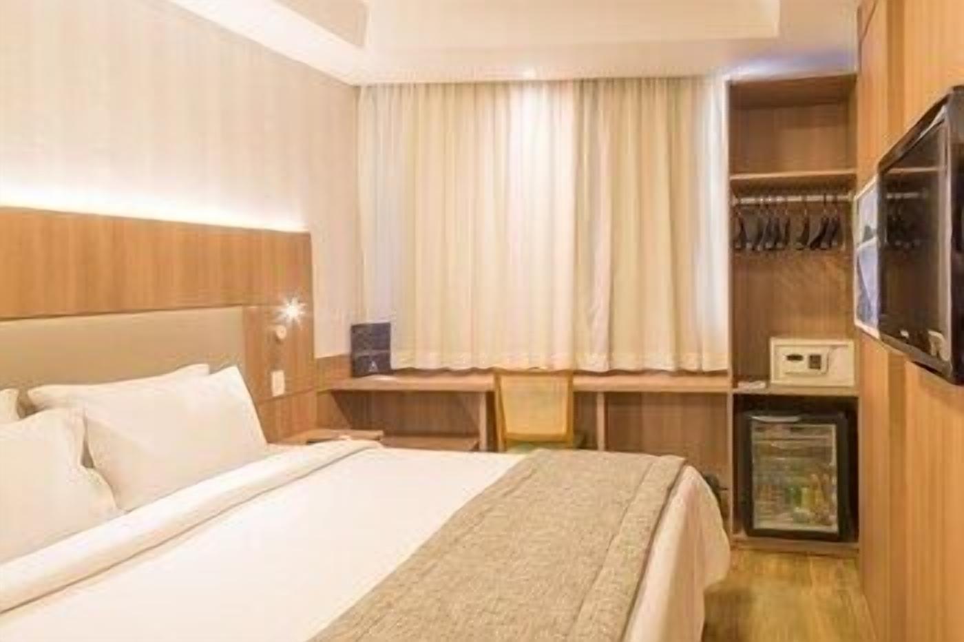 Minibar, in-room safe, blackout drapes, free WiFi