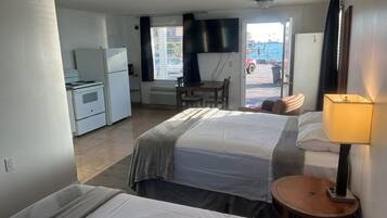 Premier Studio Suite | Premium bedding, pillowtop beds, individually decorated