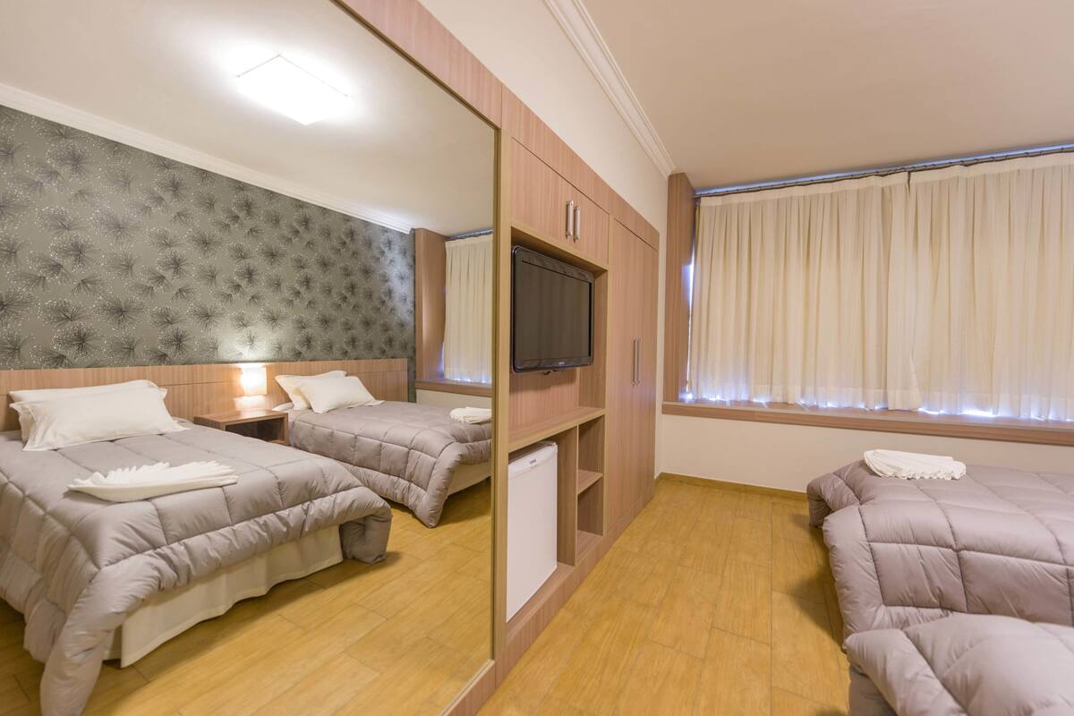 Minibar, in-room safe, soundproofing, free WiFi