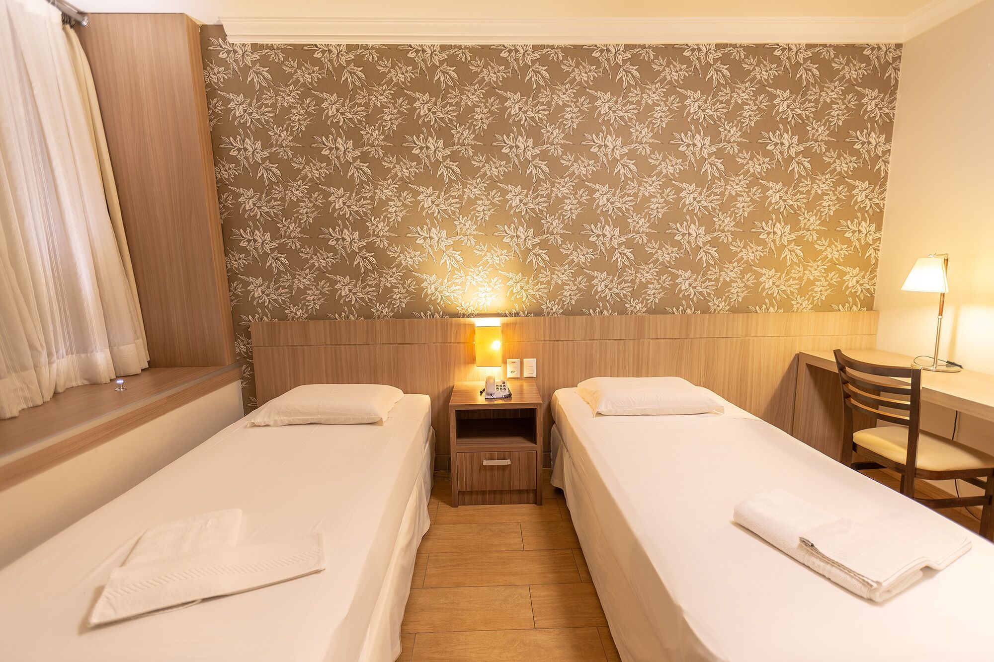 premier twin room | minibar, in-room safe, soundproofing, free wifi