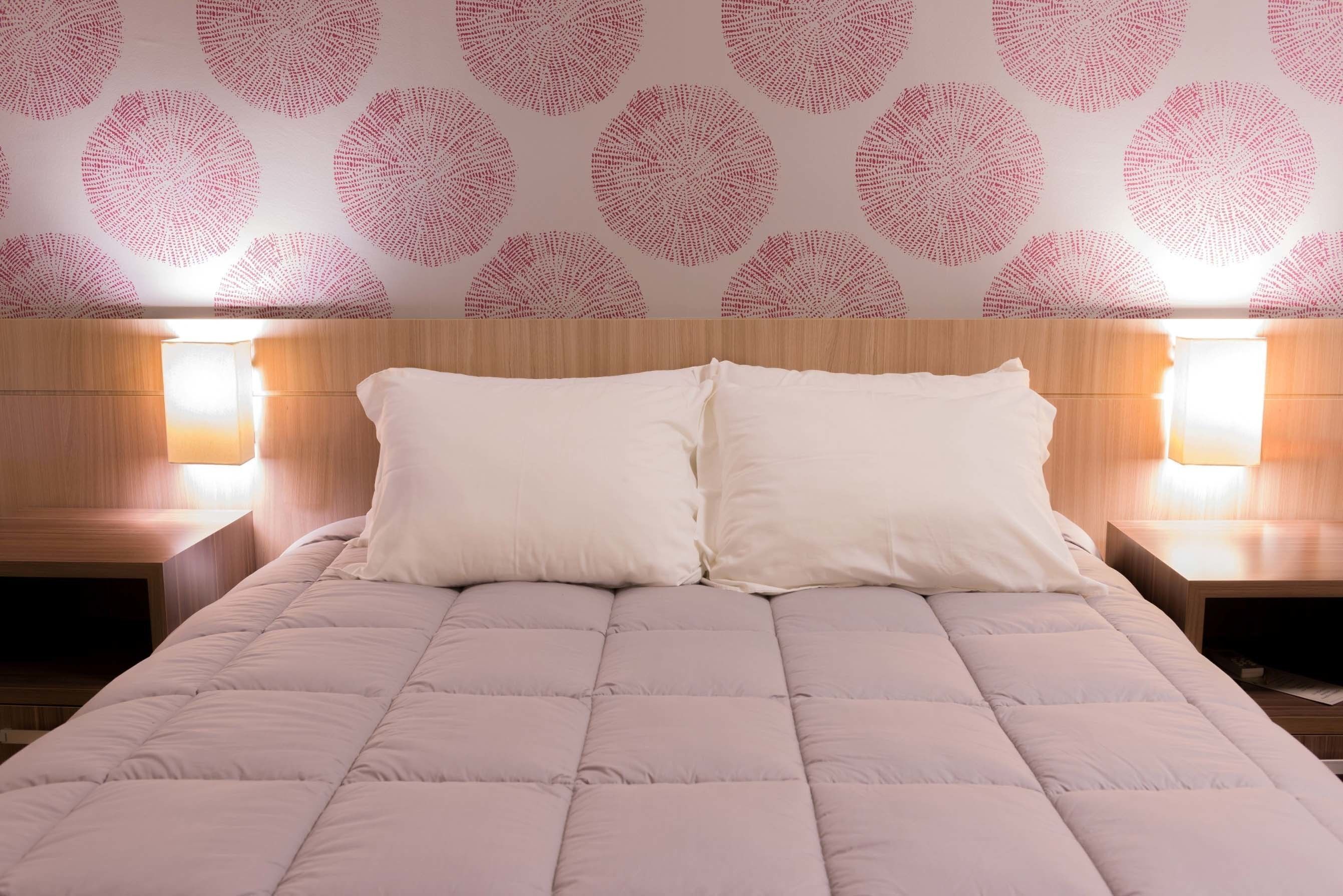 Minibar, in-room safe, soundproofing, free WiFi