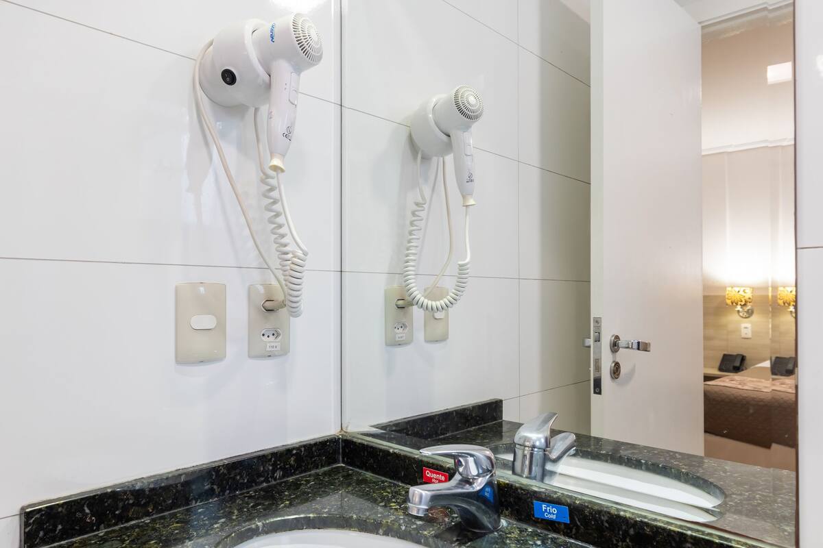 superior couple | bathroom | free toiletries, hair dryer, towels, soap