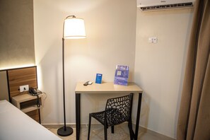 标准双人房 | 防过敏的被褥、迷你吧、免费 WiFi、床单