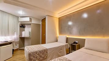 Quarto duplo Solteiro | Hypo-allergenic bedding, minibar, free WiFi, bed sheets