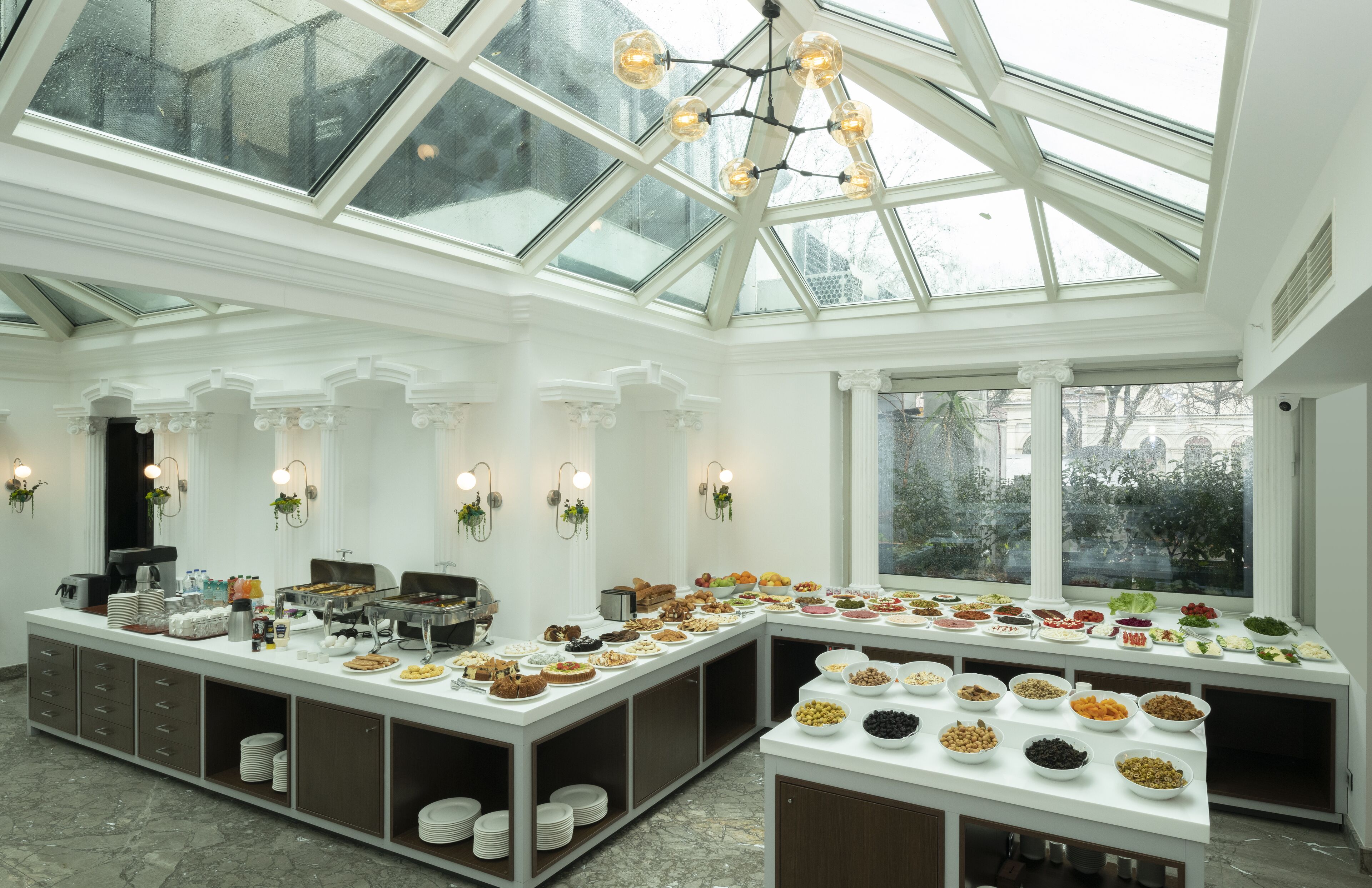 Tägliches inbegriffenes Frühstücksbuffet