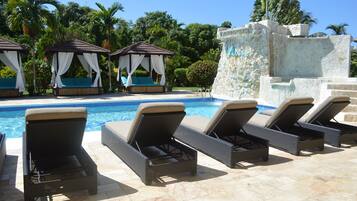 Outdoor pool, sun loungers