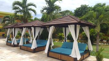 Outdoor pool, sun loungers