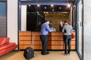 Reception - Starwest Apartments Alderney on Hay (East Perth)