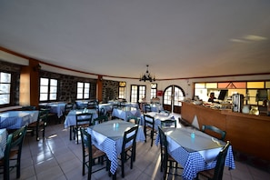 Café da manhã continental grátis todos os dias