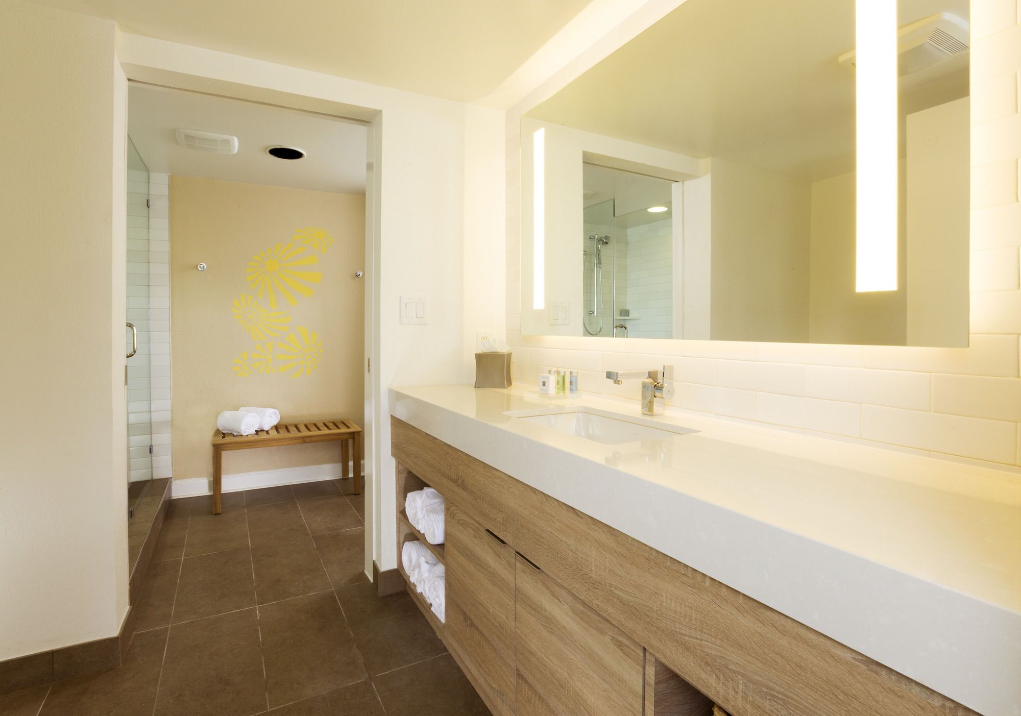 combined shower/bathtub, free toiletries, hair dryer, towels