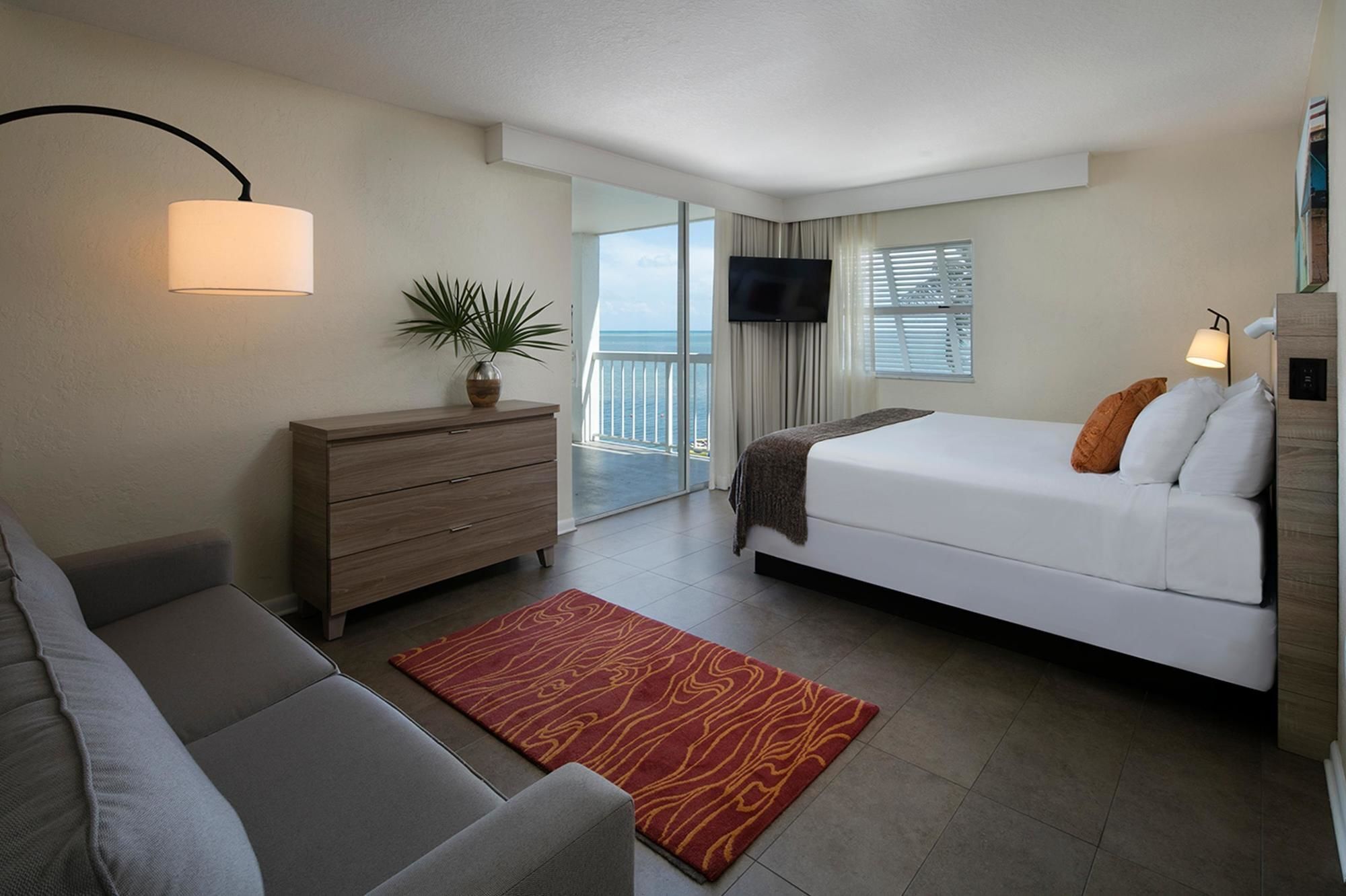 in-room safe, individually decorated, individually furnished, desk