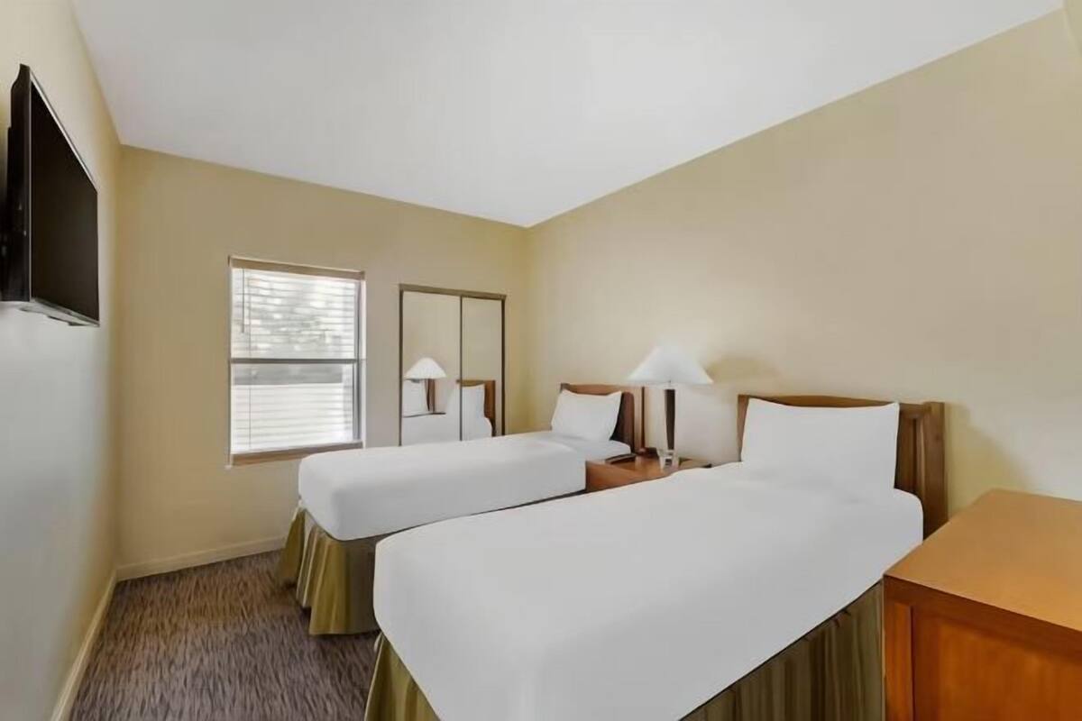 In-room safe, iron/ironing board, cribs (free), WiFi (free)