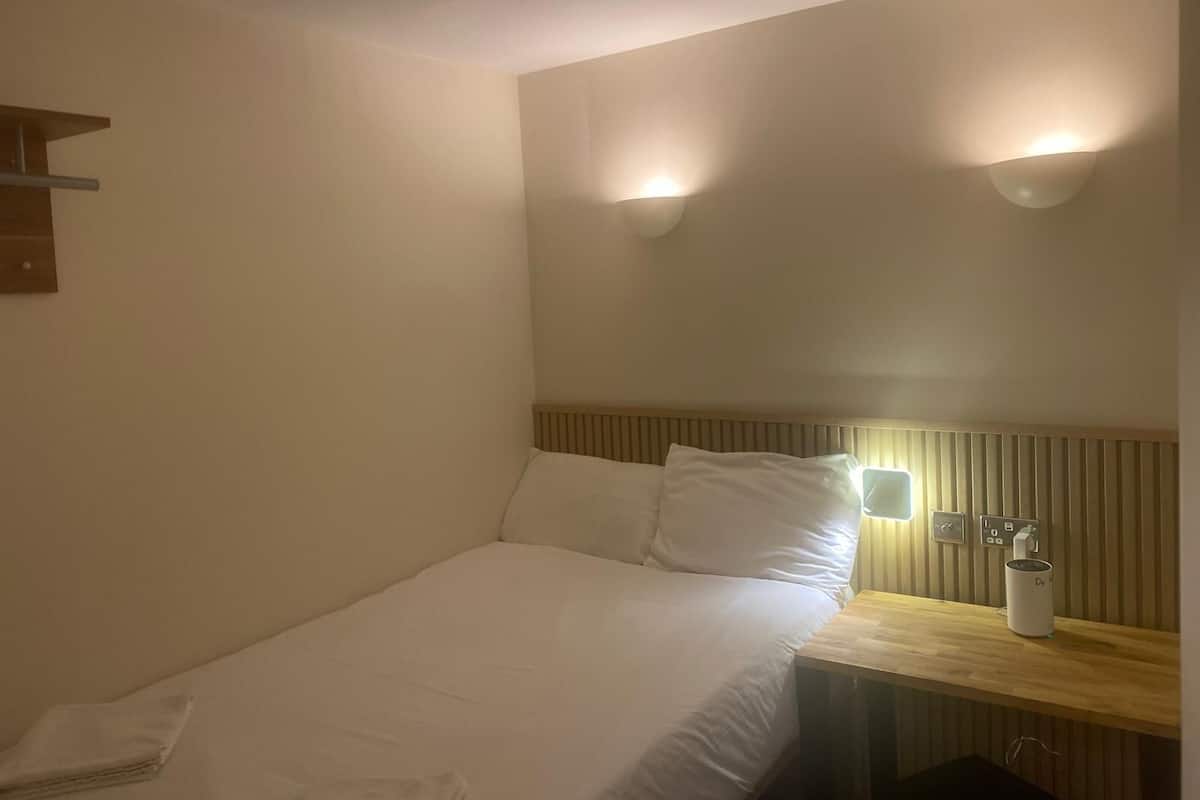 Allergiatestatut vuodevaatteet, memory foam -patjalliset sängyt