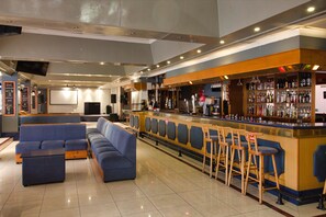 Bar (on property) - The Santa Maria Hotel (St. Paul's Bay)