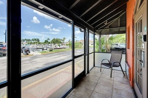 Superior Cottage, Ensuite, Marina View (3 Queen Beds + Sofa Bed) | Exterior