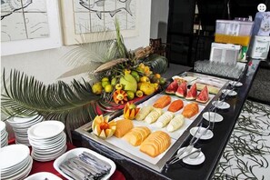 Free daily buffet breakfast - Aram Residence Praia Hotel (Natal)