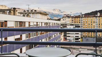 Chambre Familiale, 1 grand lit, balcon | Literie de qualité supérieure