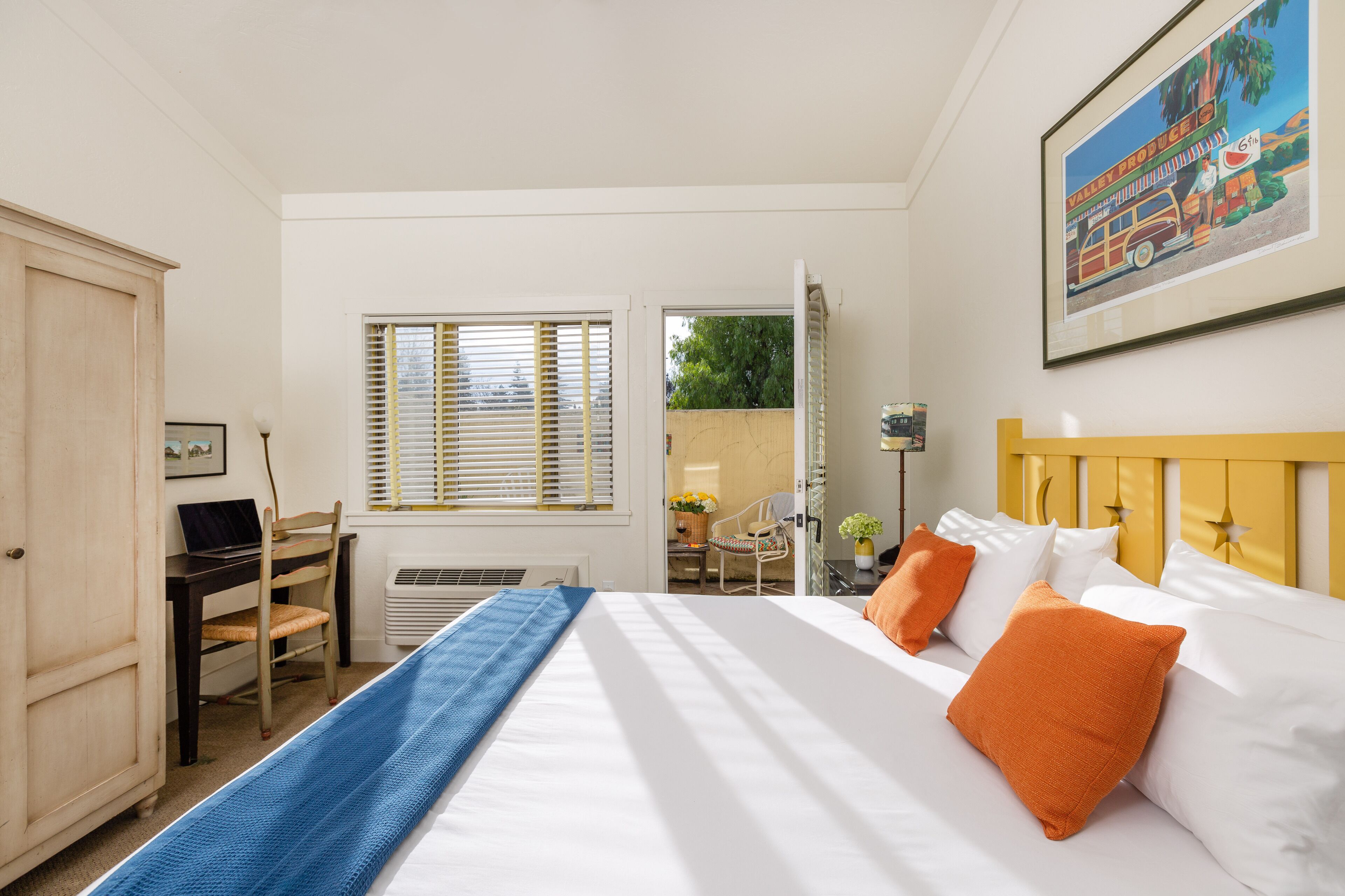 patio king guestroom | desk, iron/ironing board, free wifi, bed sheets