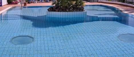 Seasonal outdoor pool
