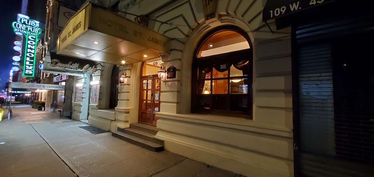 Hotel St. James Reviews, Deals & Photos 2023 Expedia.ca