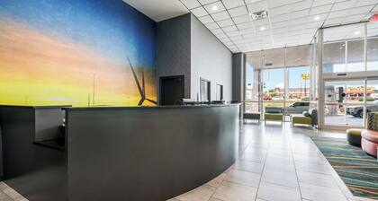 Bricktown Hotel & Extended Stay