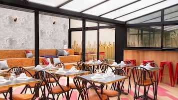 Daily buffet breakfast (EUR 14 per person)