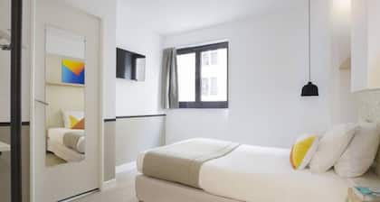 Hotel Izzy