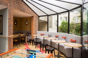 Lobby - Hotel Izzy (Issy-les-Moulineaux)