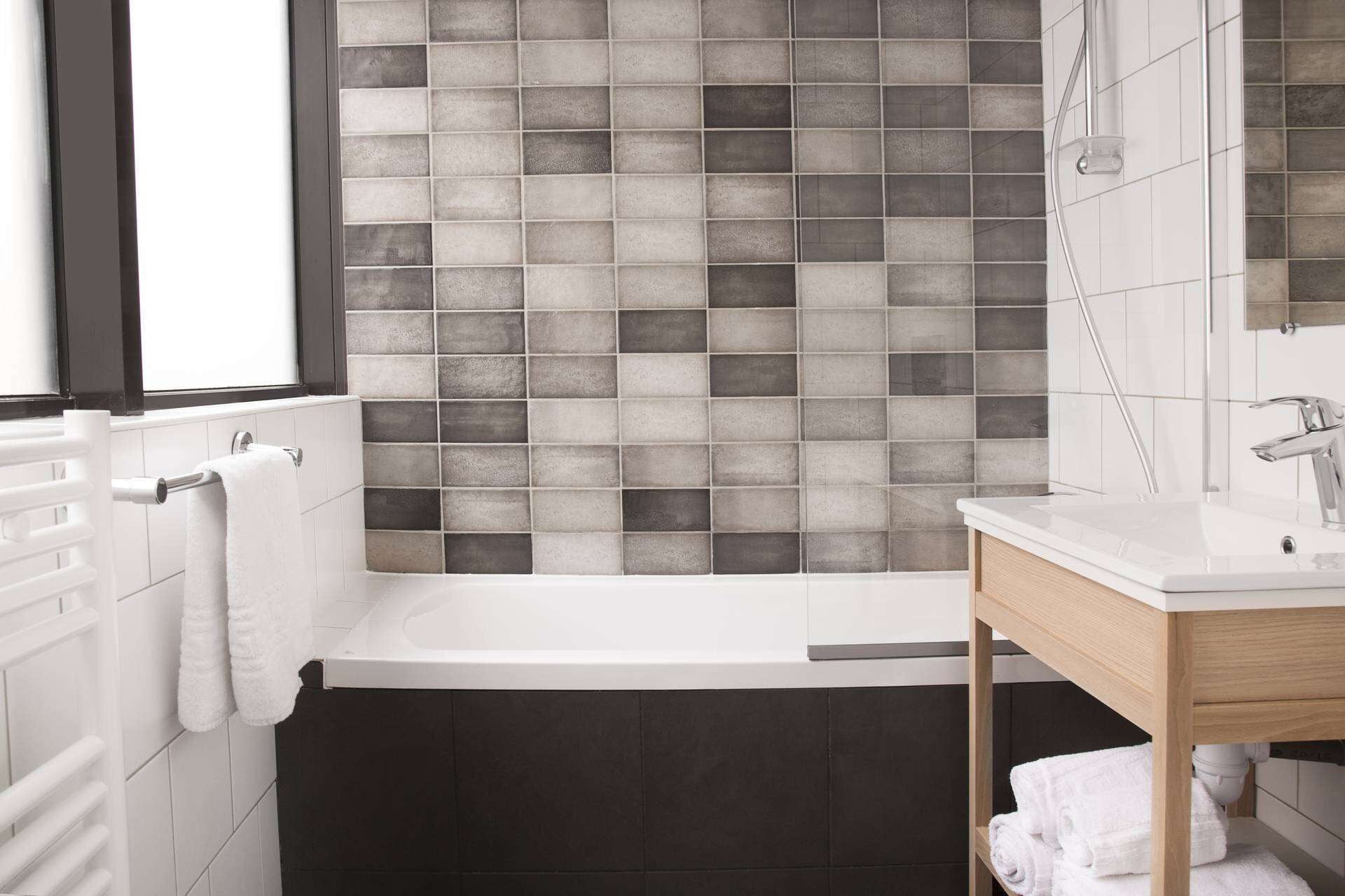 superior double room | bathroom | free toiletries, hair dryer, towels