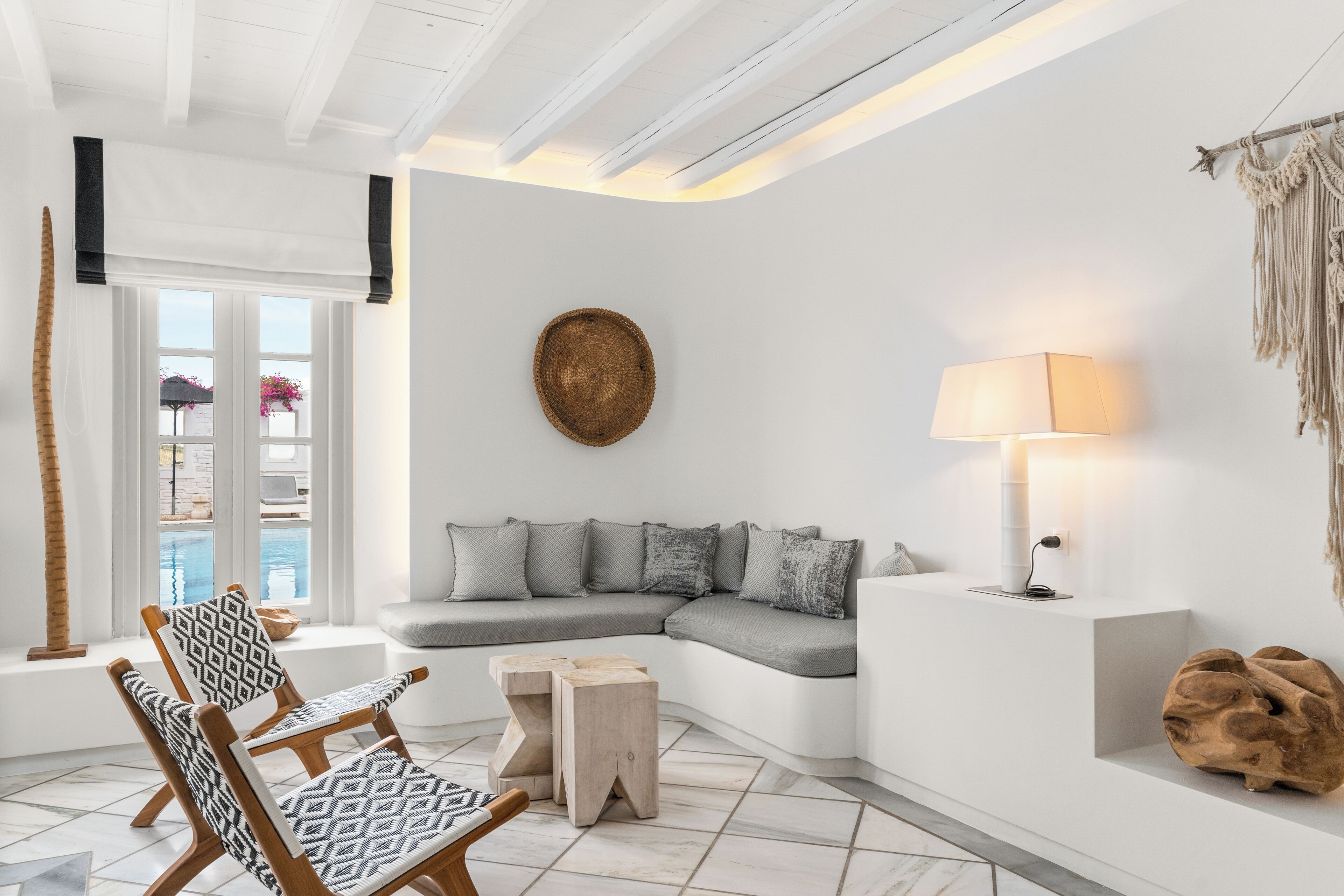 Photo - Mr and Mrs White Paros Suites and more