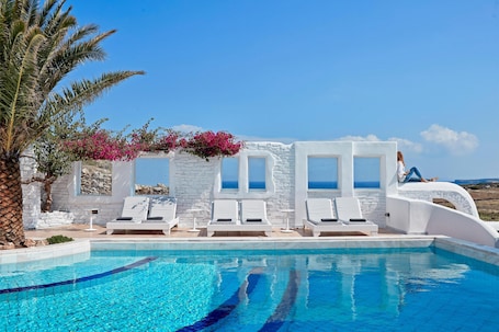 Exterior. Mr & Mrs White Paros