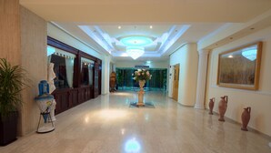 Ảnh chưa phân loại, 2 trong số 123 ảnh, nút
