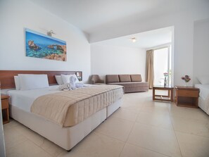 Chambre familiale | Vue sur la ville