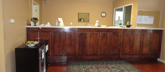 Royal Inn and Suites