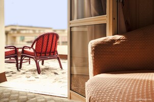 Family Room | Balcony