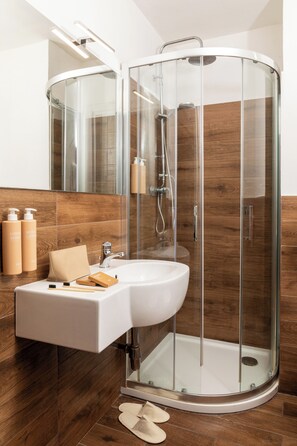 Bathroom - Hotel La Pace (Pisa)