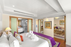 One Bedroom Royal Wing Suite