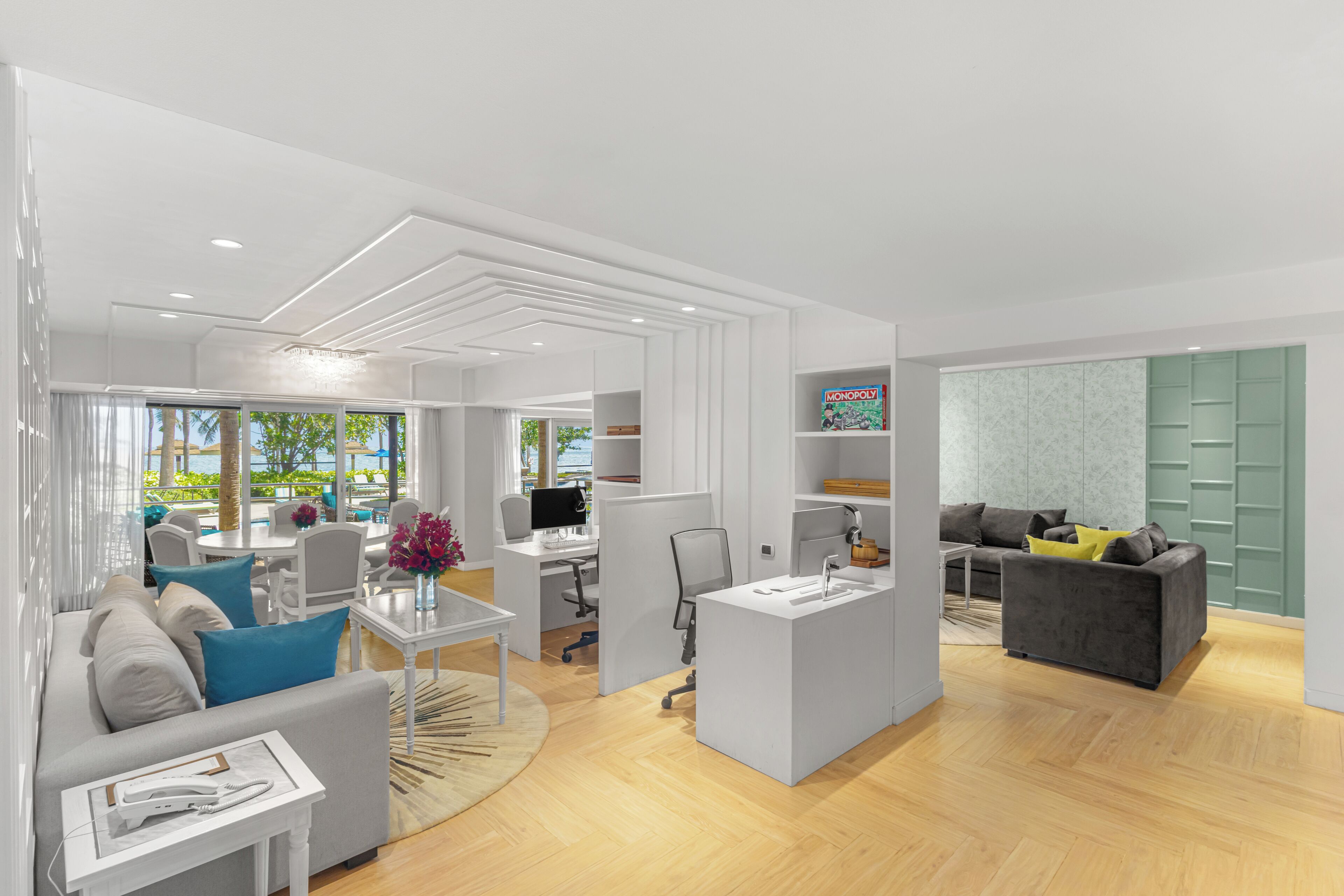 5 bars/lounges, poolside bar, beach bar