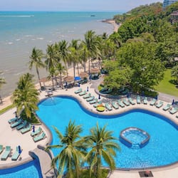 2 piscinas al aire libre, sillones reclinables de piscina