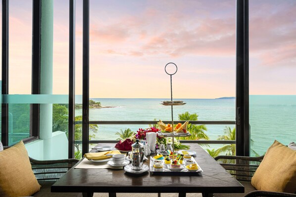 Food and drink - Royal Wing Suites & Spa Pattaya (Pattaya)