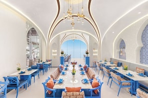 Restaurant - Royal Wing Suites & Spa Pattaya (Pattaya)