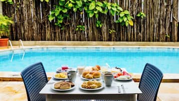 Outdoor pool, pool umbrellas
