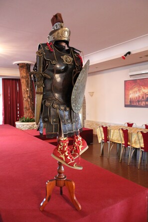 아침 식사, 점심 식사, 저녁 식사 제공, 이탈리아 요리, 정원 전망