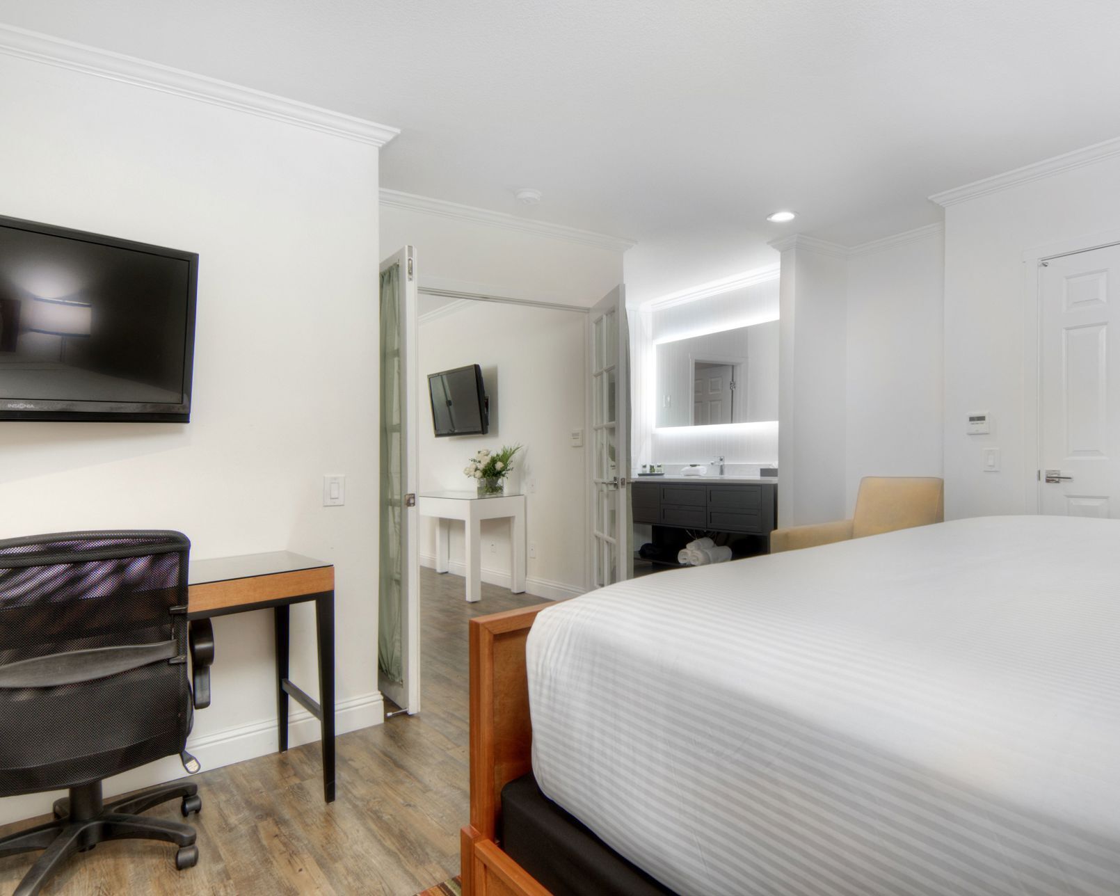 Pillowtop beds, desk, laptop workspace, iron/ironing board