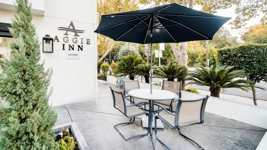 Aggie Inn, an Ascend Collection Hotel